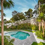 Superb & Sunny 2Br & 2Ba Apt. W/ Seaview, Malabata