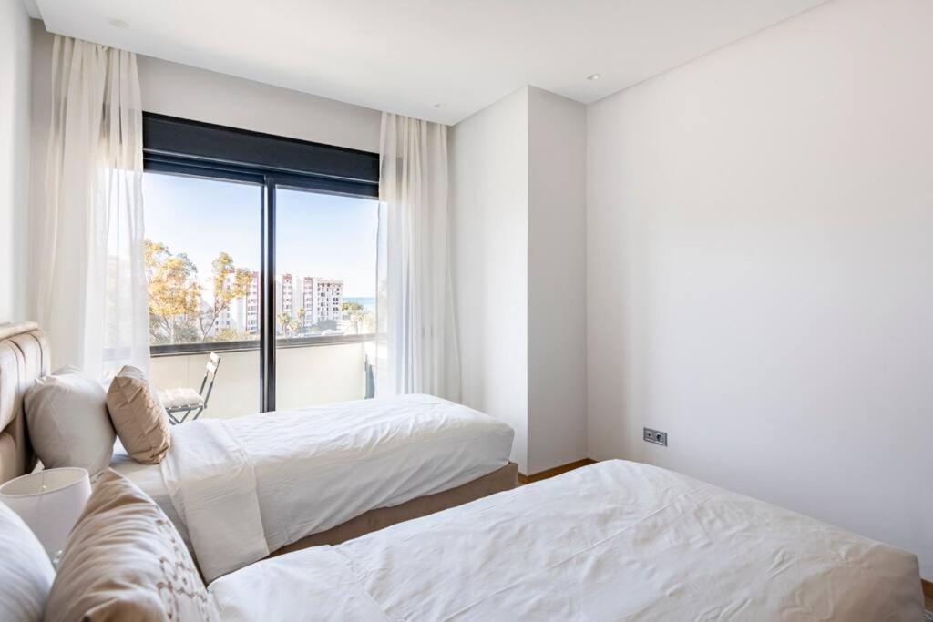 Apartment Superb & Sunny 2br & 2ba Apt. W/ Seaview, Malabata