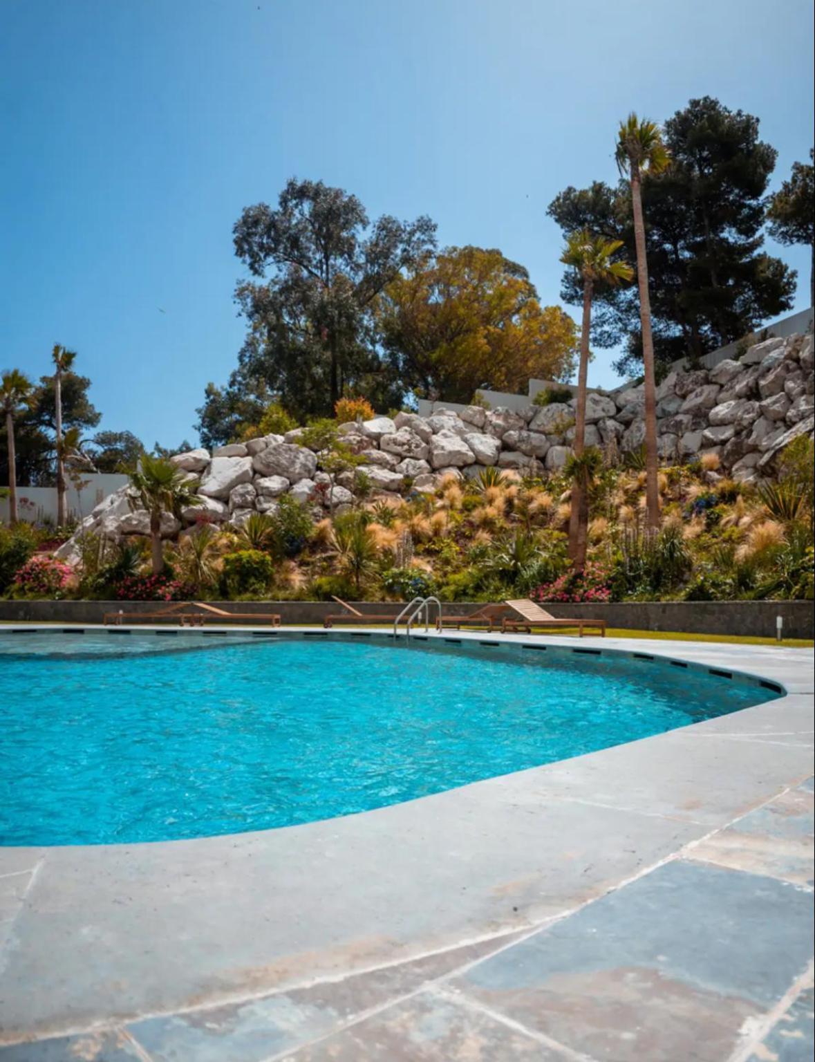 Superb & Sunny 2br & 2ba Apt. W/ Seaview, Malabata